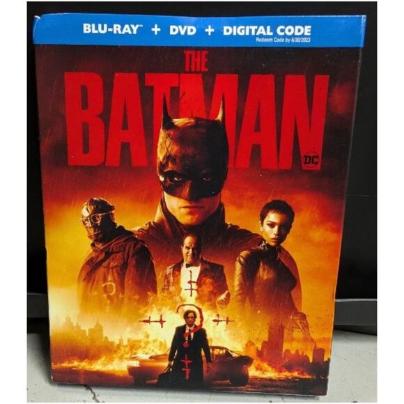 The Batman (Blu-ray + DVD + Digital) - Picture 3 of 8